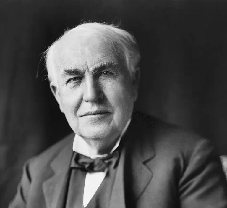 Thomas Edison Biography: Life, Inventions, and Legacy of the Famous Inventor